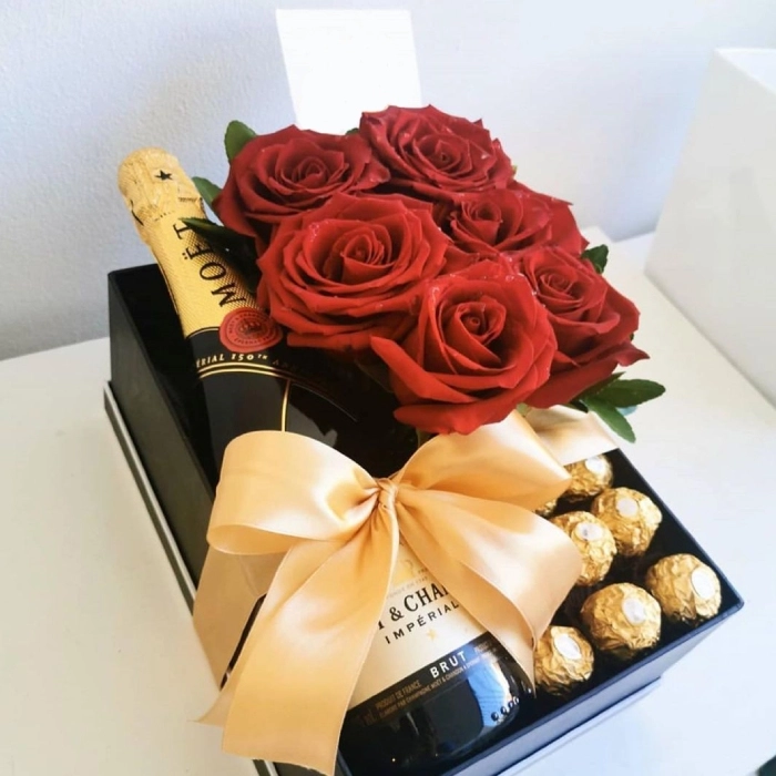 Opulent Love Gift Set - 6 red roses, Moet and Ferrero Rocher